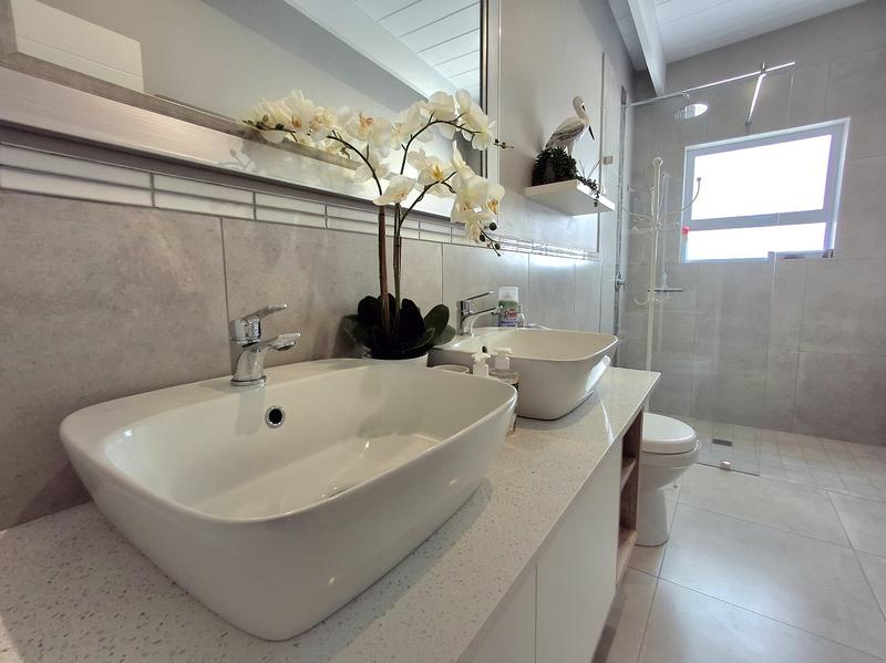 3 Bedroom Property for Sale in Lampiesbaai Western Cape